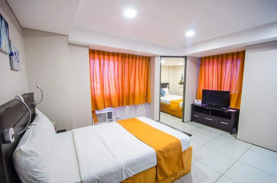 Jade Hotel And Suites Manille 2*,