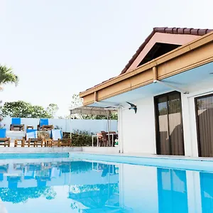 Backpackers Place In Seaviewhills Bohol Couette-café