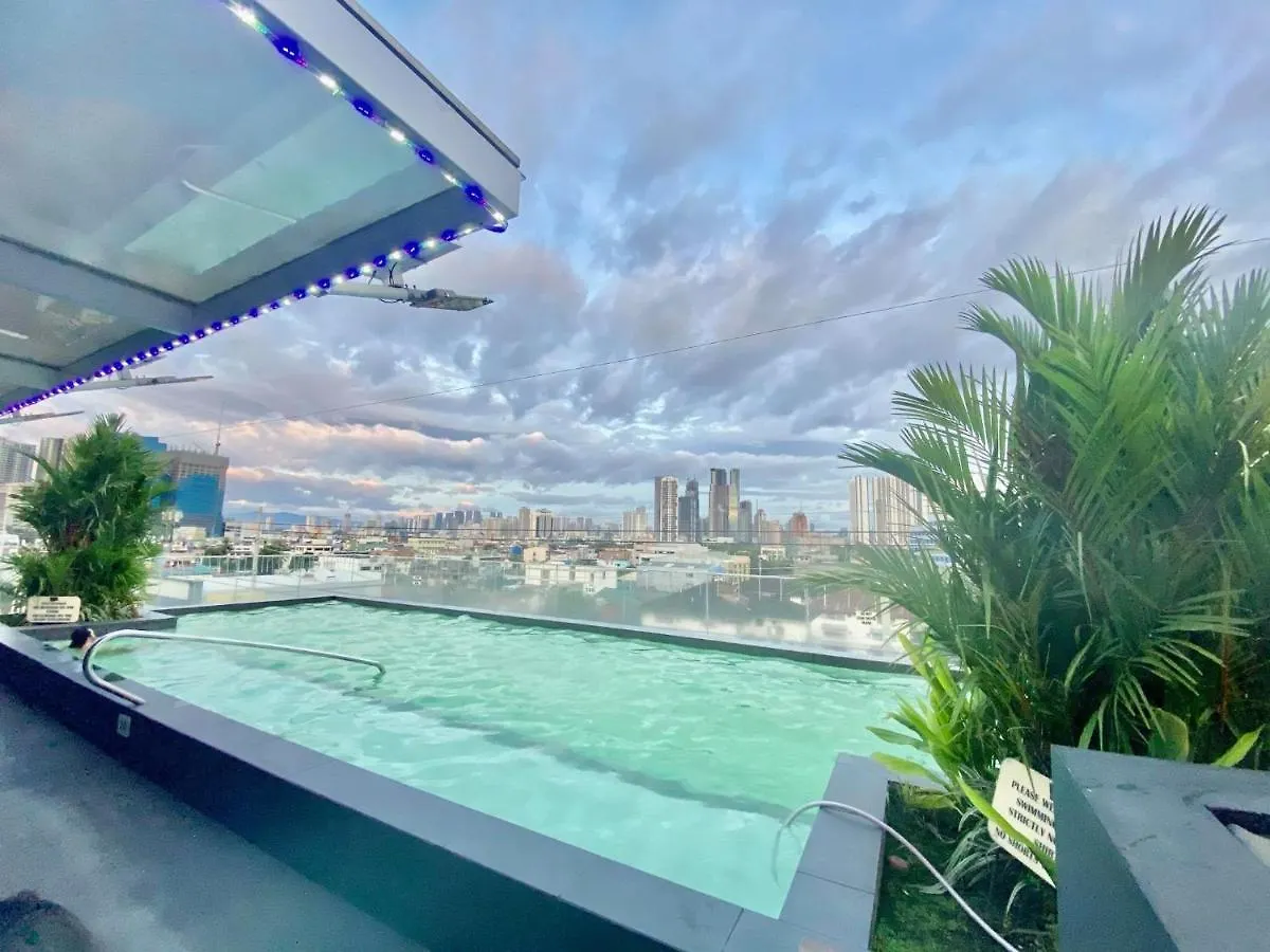 Jade Hotel And Suites Makati City