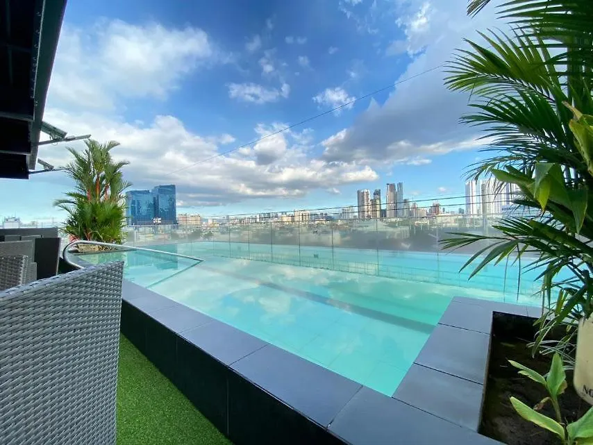 Jade Hotel And Suites Makati City