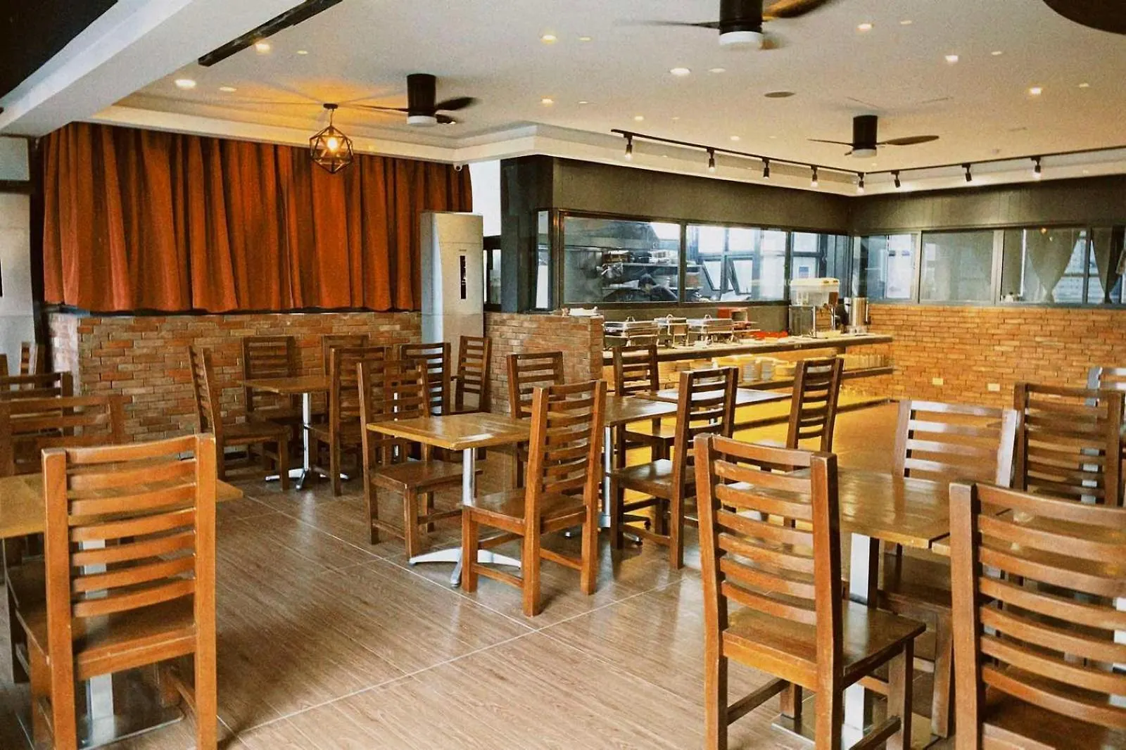 Jade Hotel And Suites Makati City