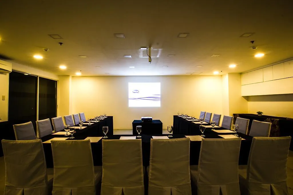Jade Hotel And Suites Makati City