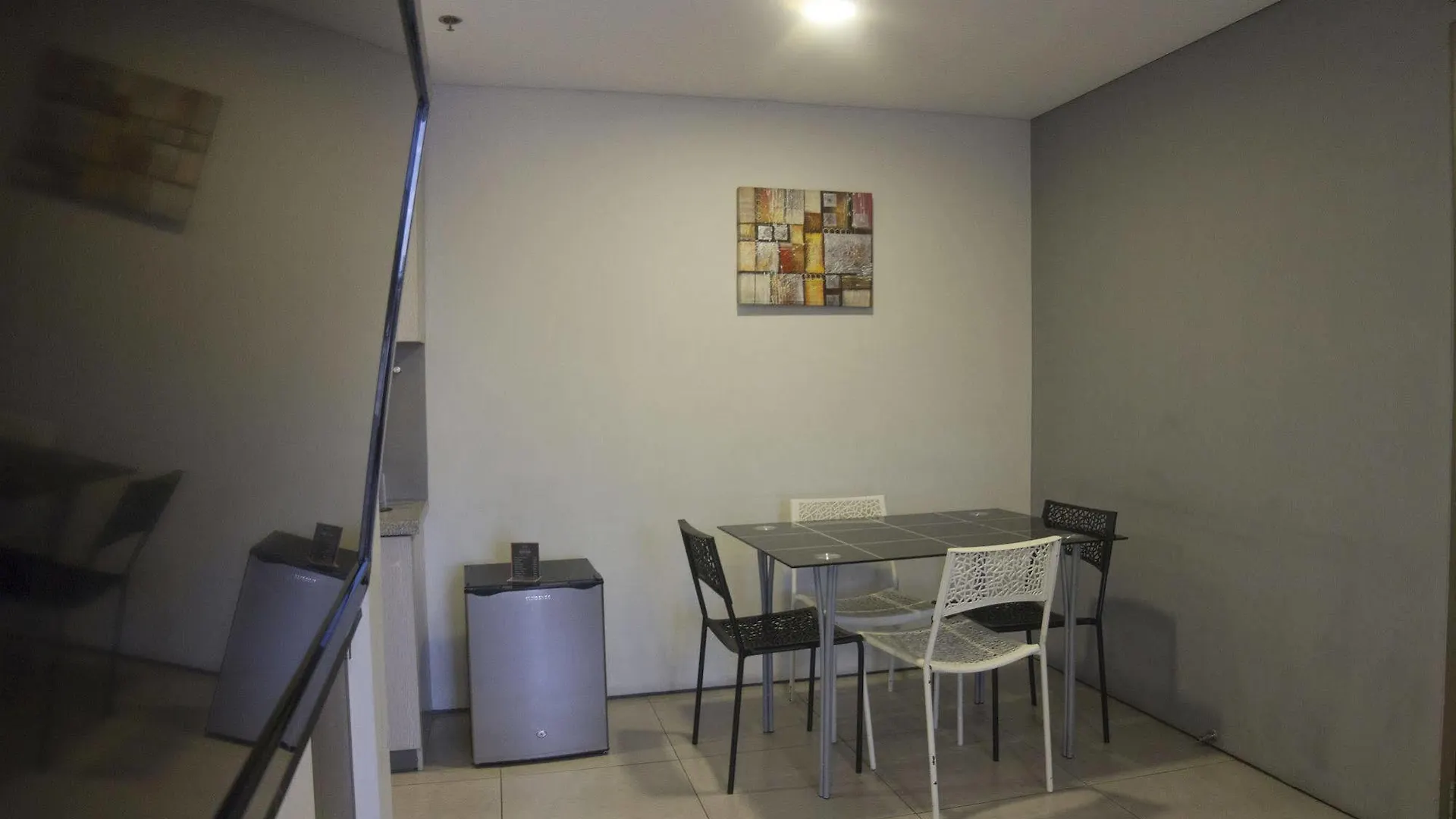 Jade Hotel And Suites Makati City