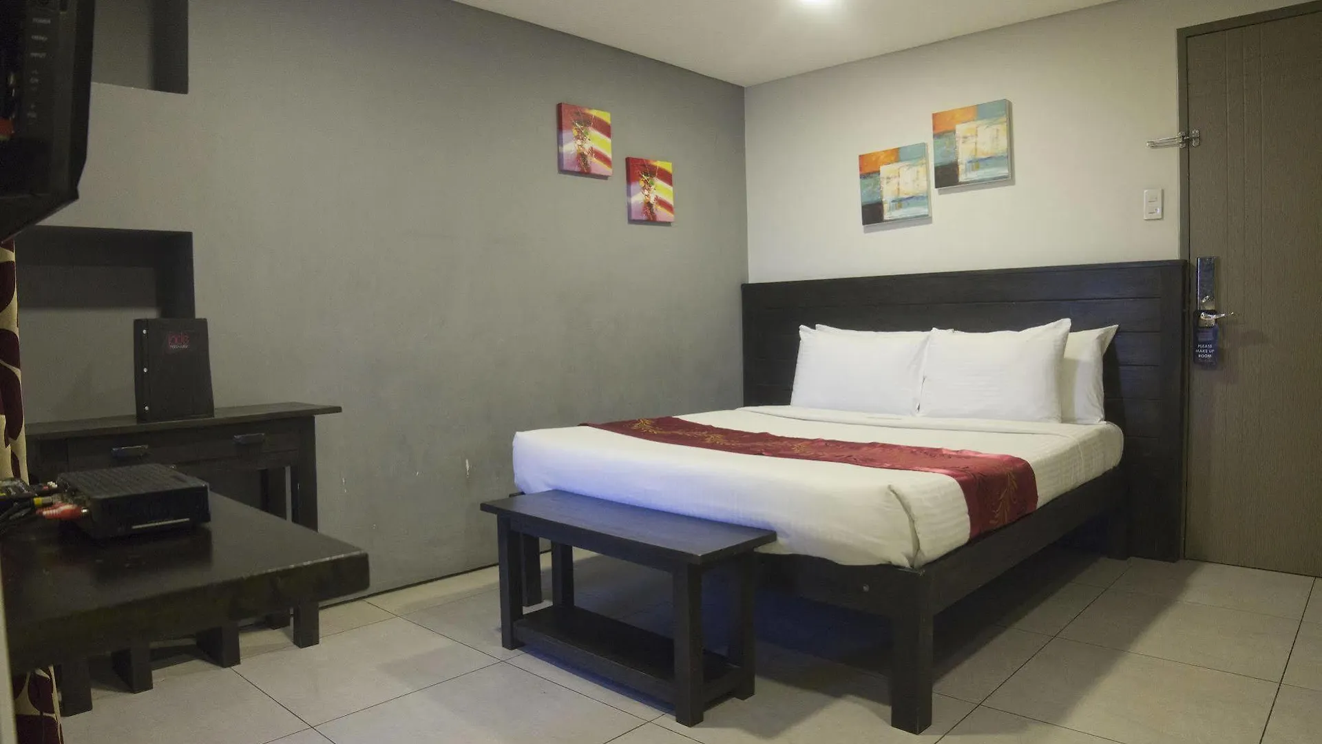 Jade Hotel And Suites Makati City 2*,  Philippines